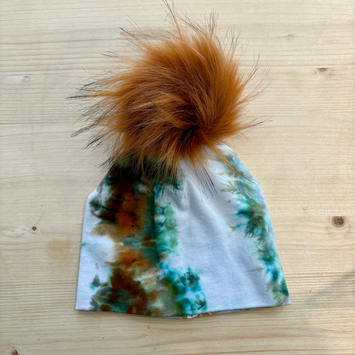 Tuque - Ice-dye Blanc, vert et orange