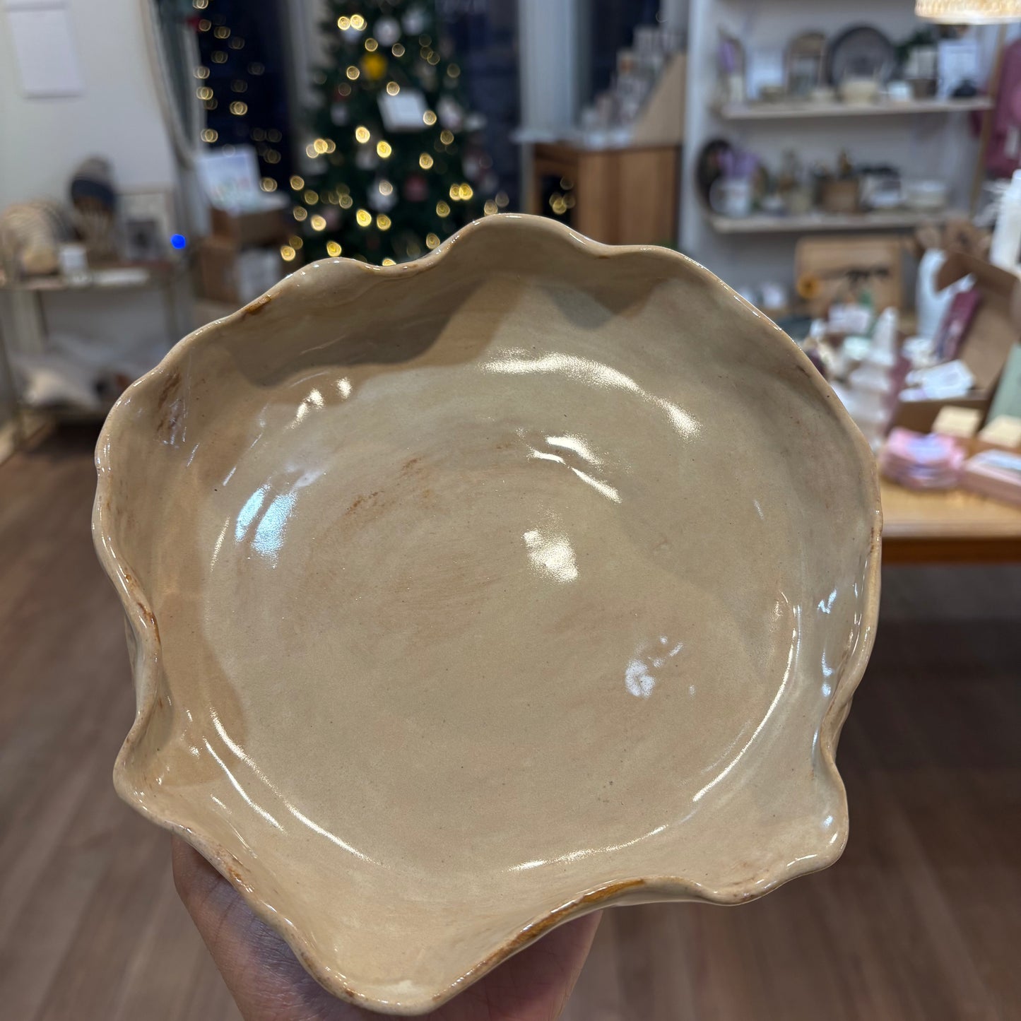 Assiette creuse irrégulière