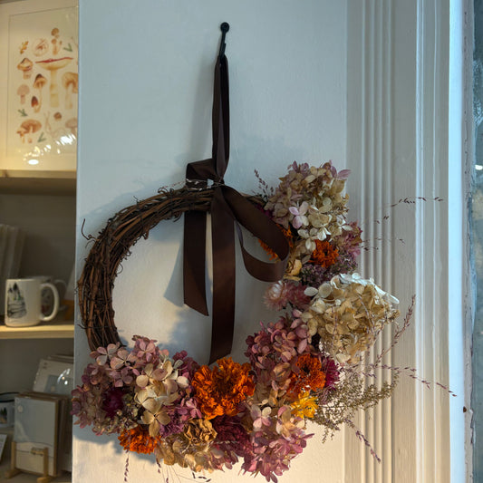 Couronne de fleurs séchées