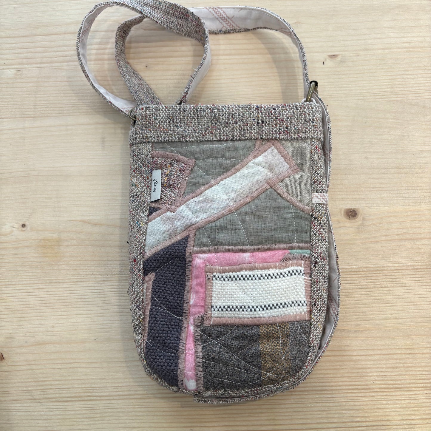 Sac tissé à bandoulière