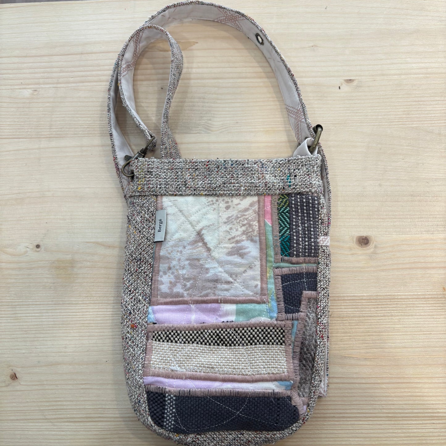 Sac tissé à bandoulière